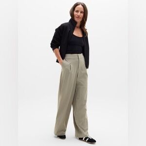 Athleta Pinnacle High Rise Trouser